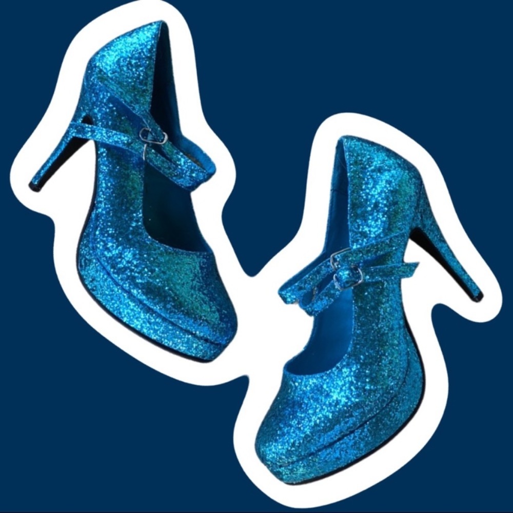 Beautiful Blue Sparkly Heels size 9